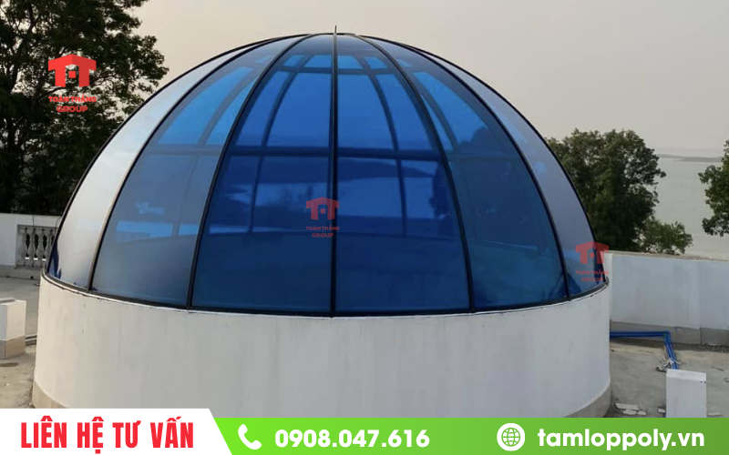 Ứng dụng tấm polycarbonate cho mái vòm