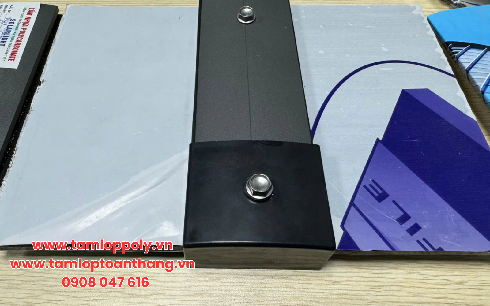 lắp đặt nẹp nhôm thi công poly